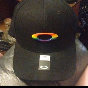 Oakley Pride felx fit cap